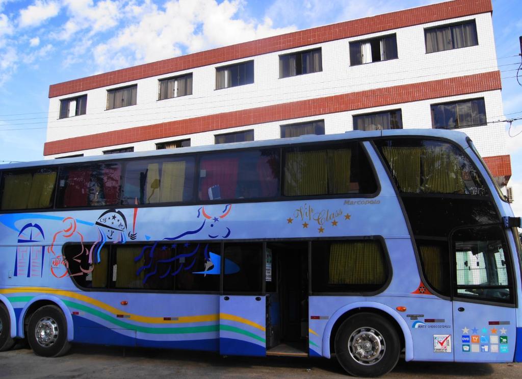 Candango Aero 3*